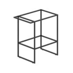 Ένας μαύρος μεταλλικός σκελετός για έπιπλο νεροχύτη με θέση για πετσέτα