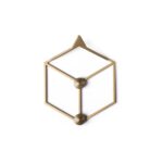 Μία κρεμάστρα με κοπή λέιζερ γεωμετρική χρυσή μονή