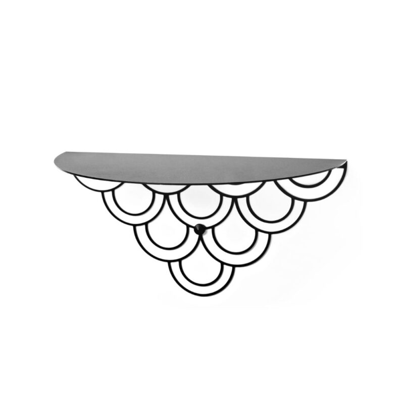 Ένα ράφι με κοπή λέιζερ μαύρο